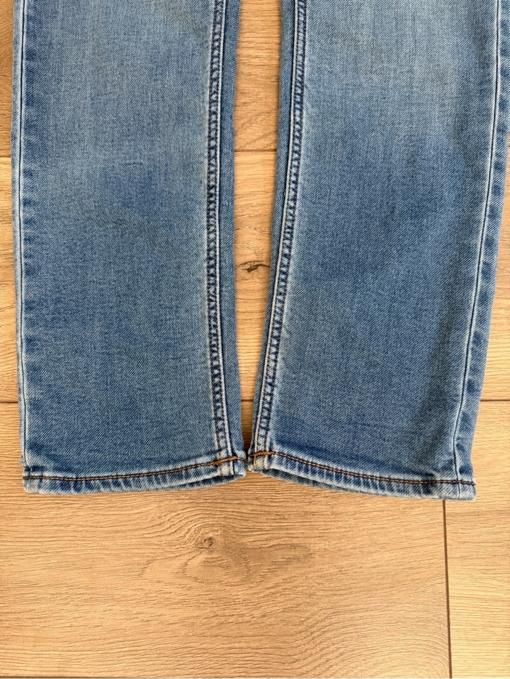 Faherty Light Blue Denim Jeans Size 29 - Picture 5 of 9